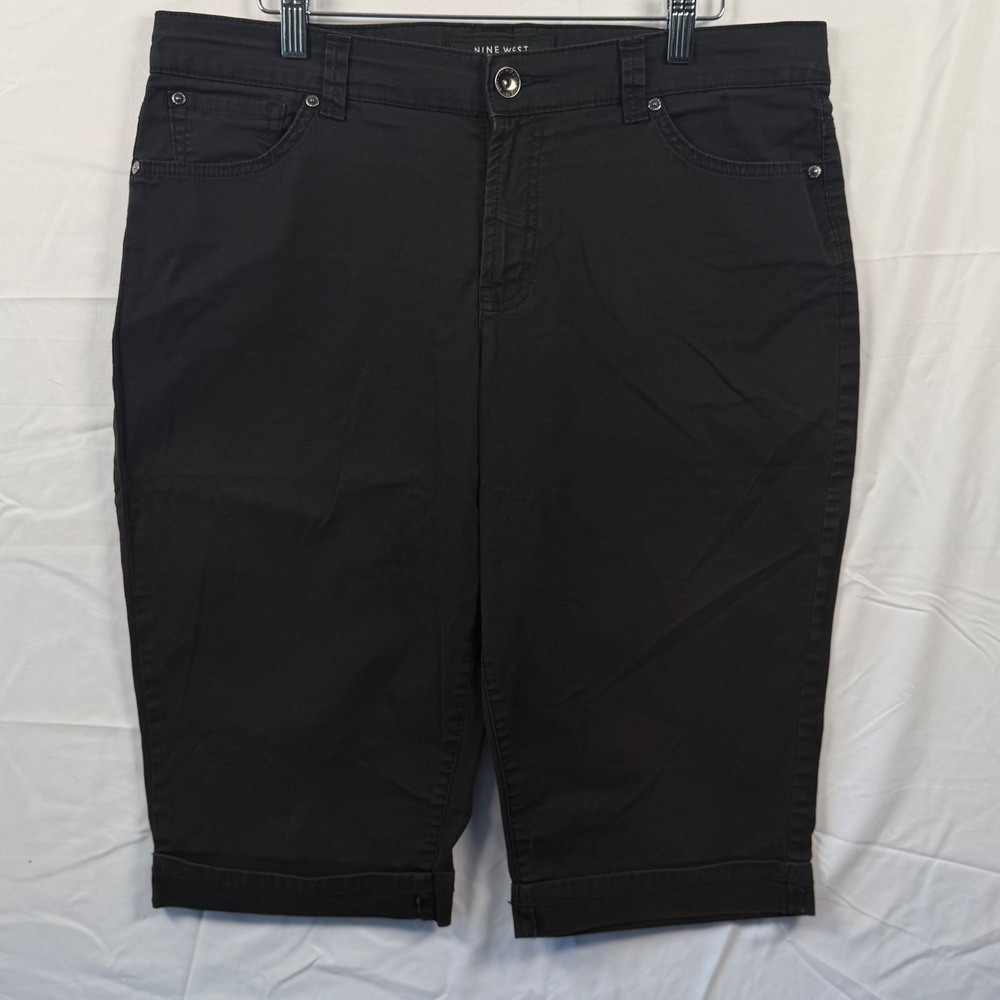 Retro Nine West 12 Brady Black Bermuda Rolled Shorts Stretch Cuffed Knee Length
